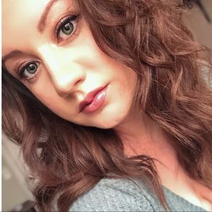 Meet your Posher, Erica